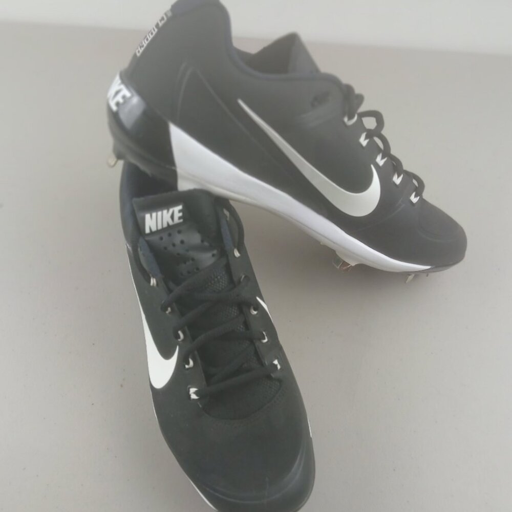 Nike Air Max Mens Metal Baseball Cleats SZ 11.5